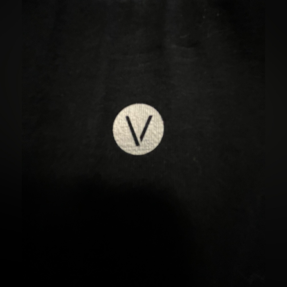LIVI Active Black Cropped Pants with Side Stripes - Picture 7 of 9